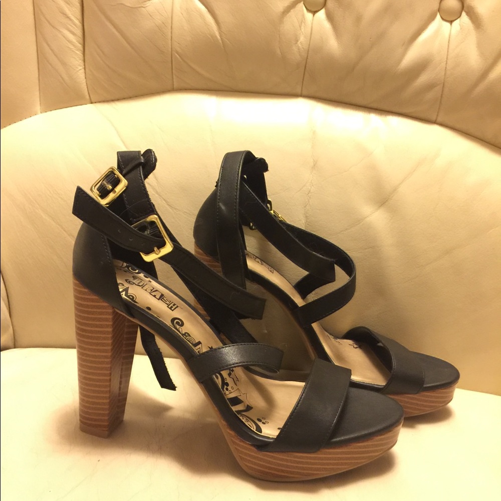 NWOT Brash sandal heels, black, size 6.5.